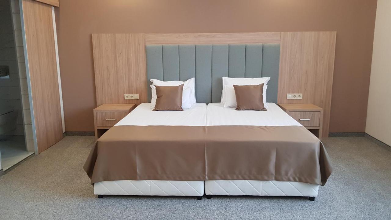 Sps Hotel Plovdiv Extérieur photo