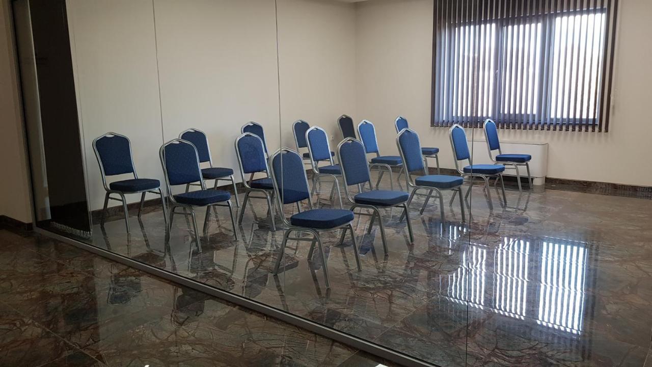 Sps Hotel Plovdiv Extérieur photo