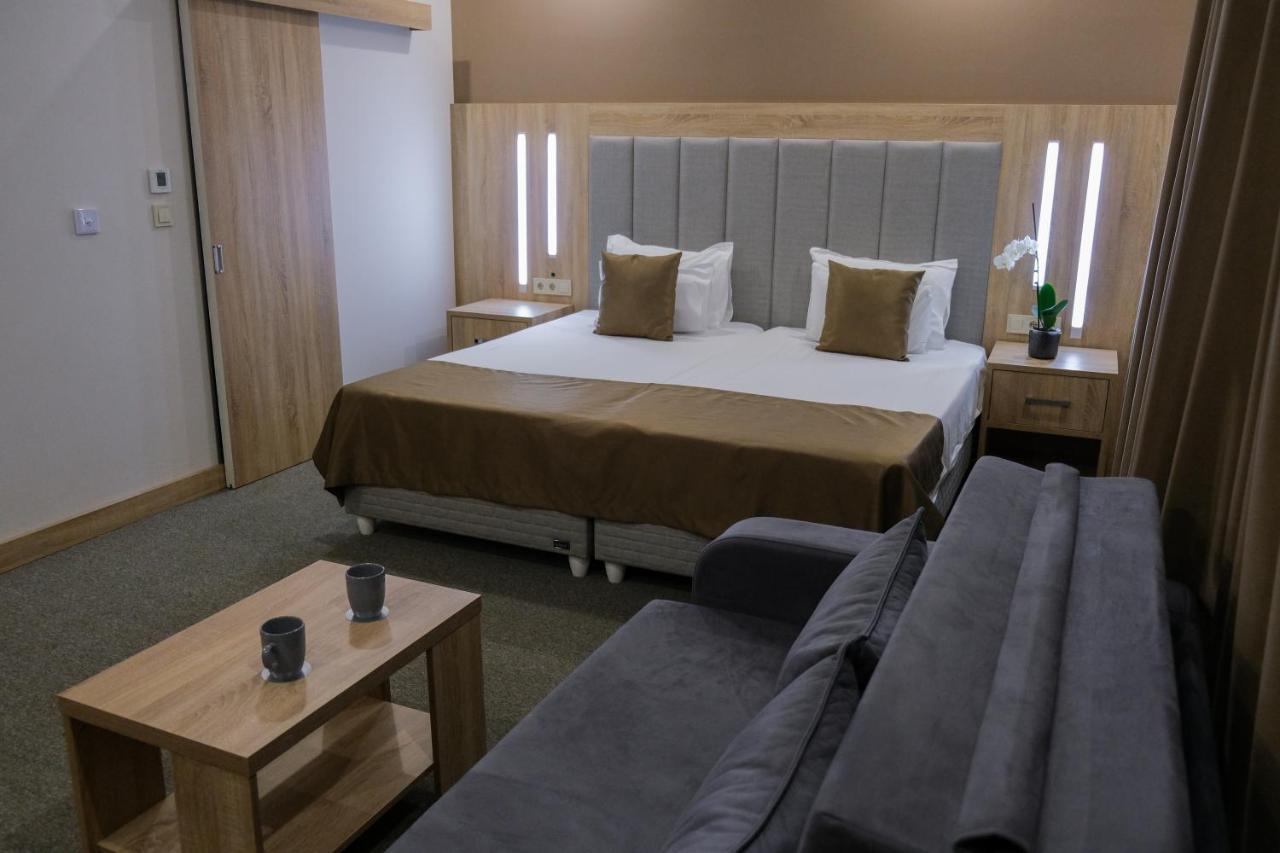 Sps Hotel Plovdiv Extérieur photo