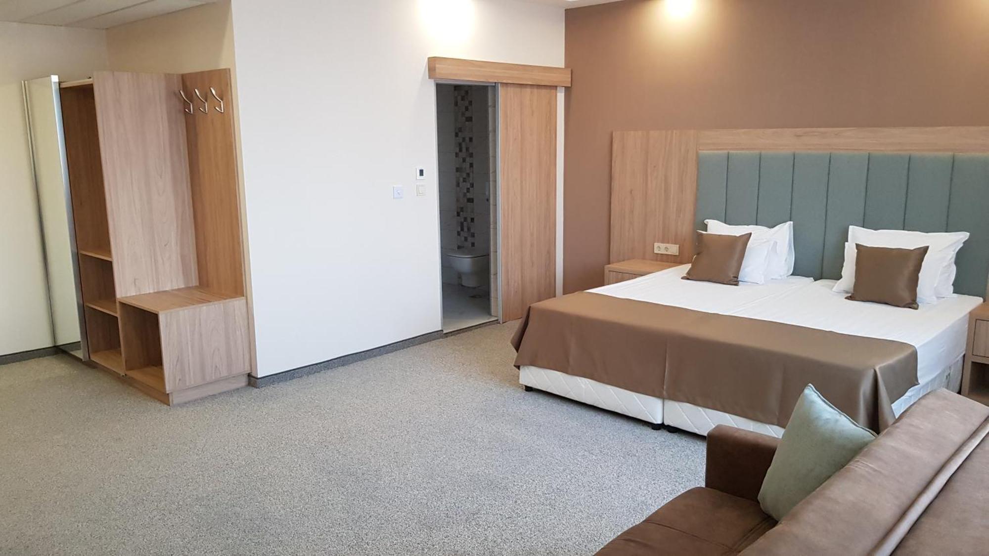 Sps Hotel Plovdiv Extérieur photo